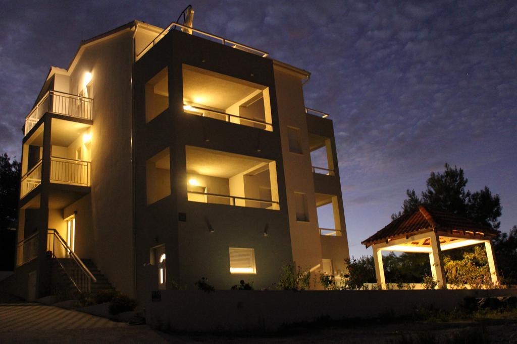 Villa Sena Ражань Экстерьер фото